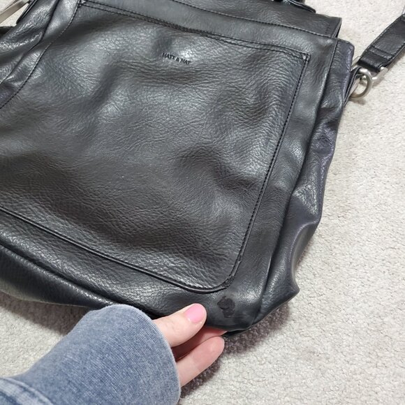 MATT & NAT Narrow Messenger Bag Briefcase Vegan Leather Press Lock Buckle Black - Picture 16 of 16